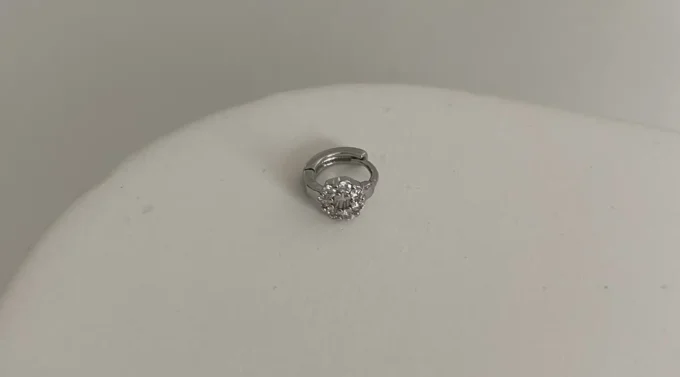 Reina Piercing