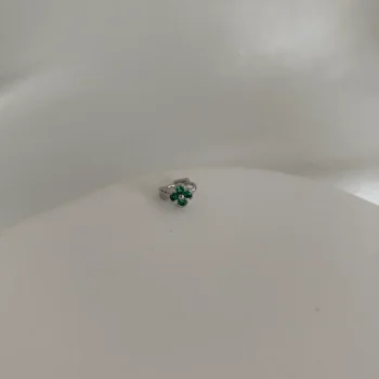 Yeşil Çiçekli Piercing