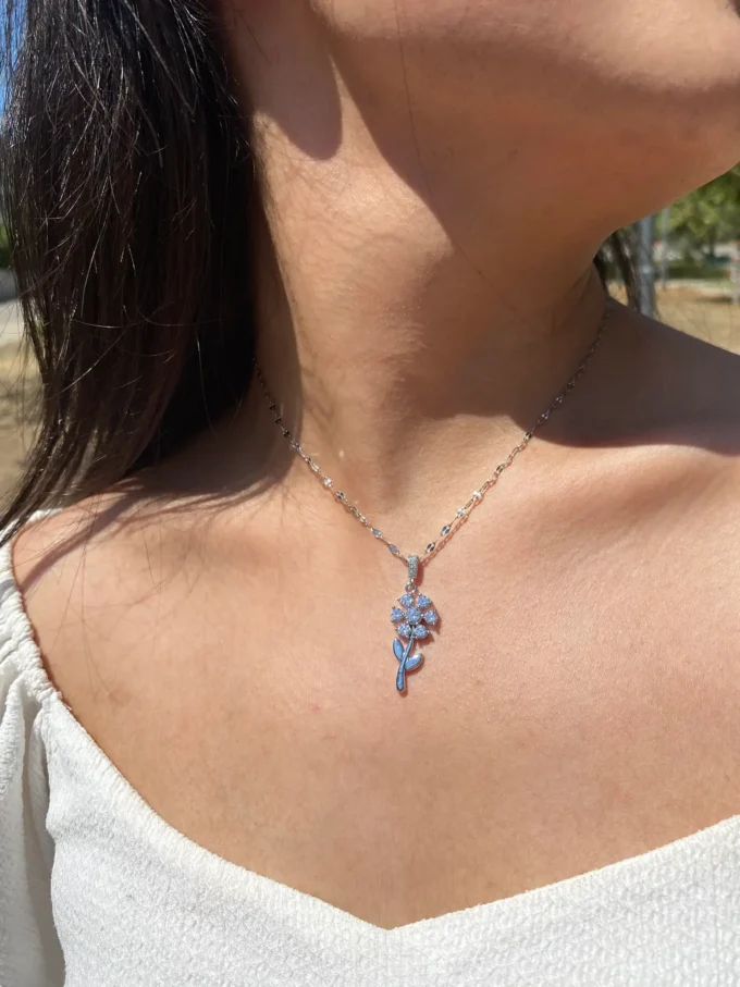 Zirkon Taşlı Işıltılı Papatya Kolye