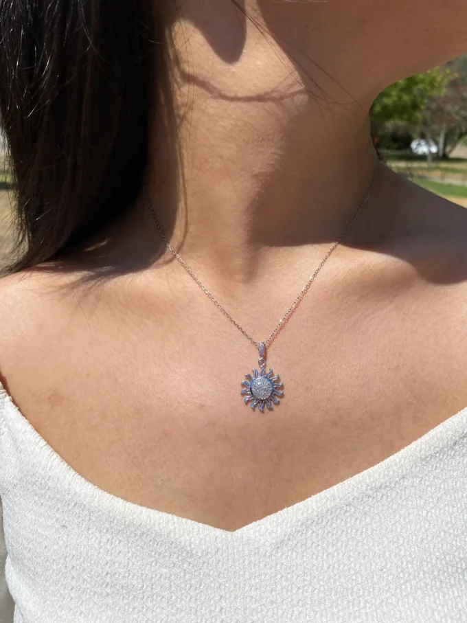 Zirkon Taşlı Güneş Model Çelik Kolye | Gümüş Renk