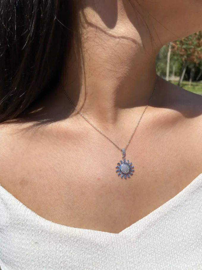Zirkon Taşlı Güneş Model Çelik Kolye | Gümüş Renk